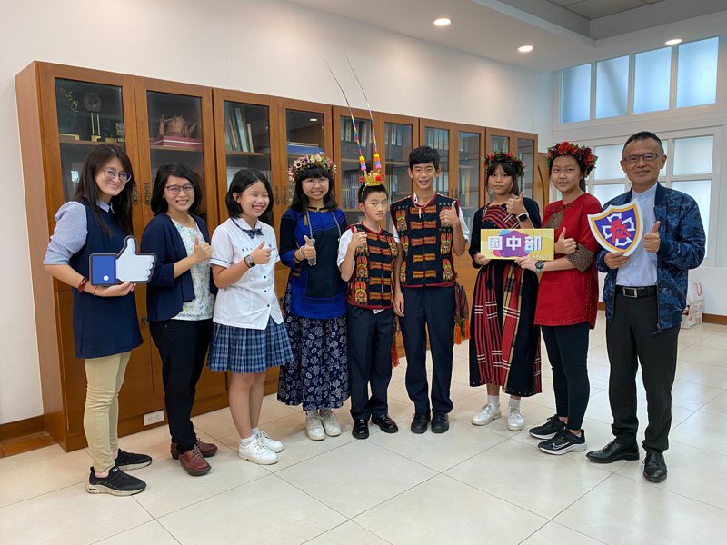 台南市長榮中學國中部學生參加全市英語讀劇比賽，獲得特優。記者鄭惠仁／攝影