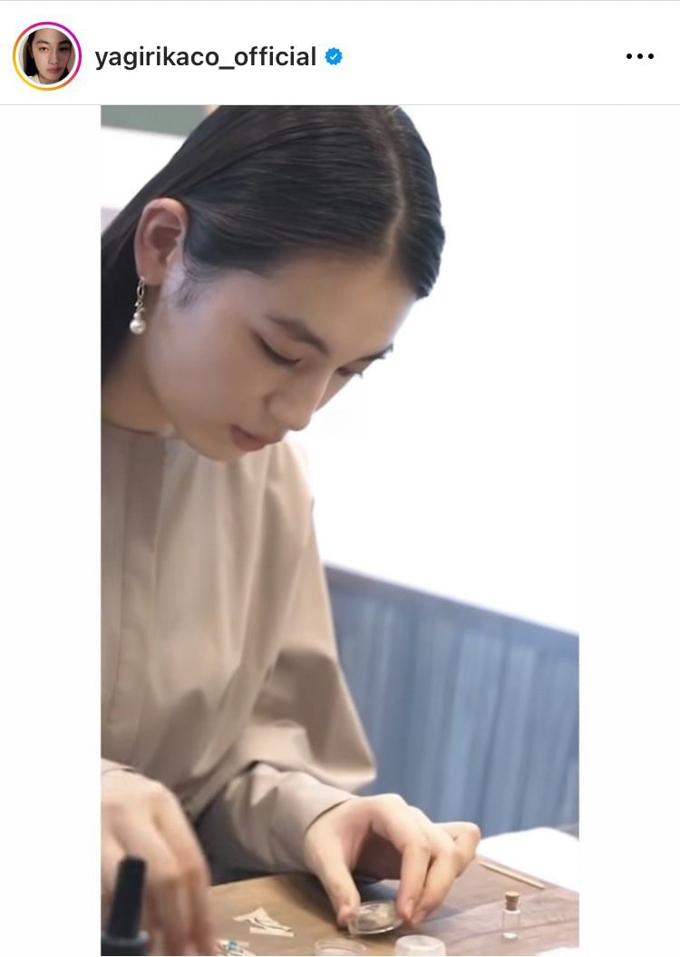 八木莉可子分享於滋賀縣體驗製作珍珠項鍊的影片。圖／摘自藝人IG