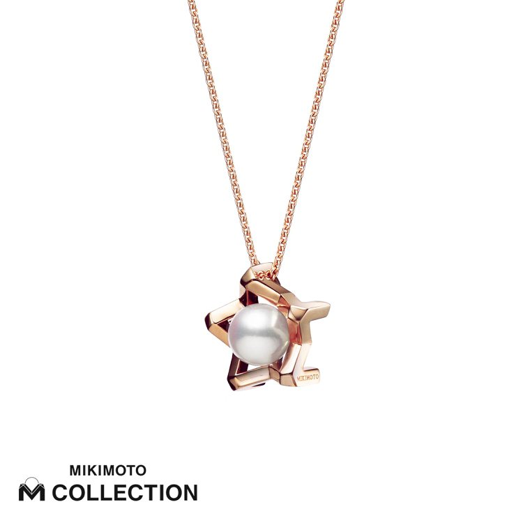 Mikimoto M Collection星型珍珠墜，18K粉紅金配日本Akoya珍珠，約82,000元。圖／MIKIMOTO提供