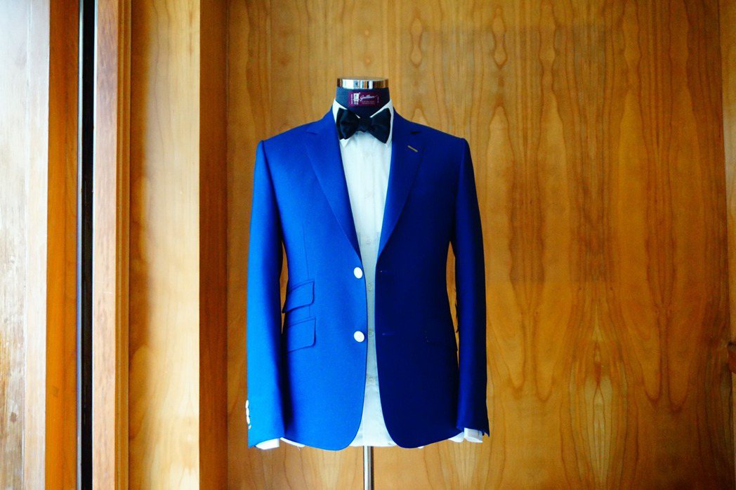紳裝堅持品質並使用歐美名牌布料 紳裝西服/提供