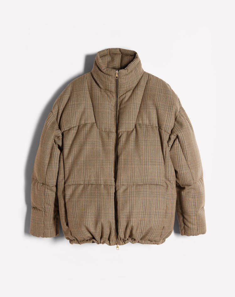 千鳥格紋外套，73,500元。圖／dunhill提供