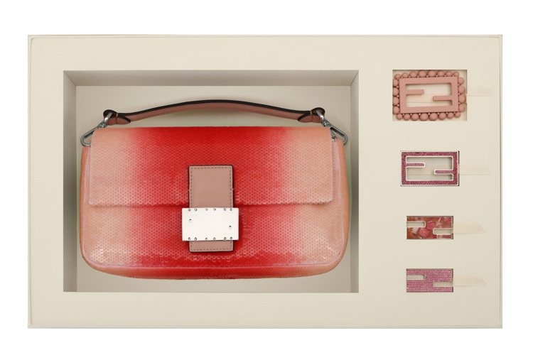 嫩粉色Sarah Jessica Parker X FENDI Baguette Capsule限定系列包禮盒套裝。圖／FENDI提供