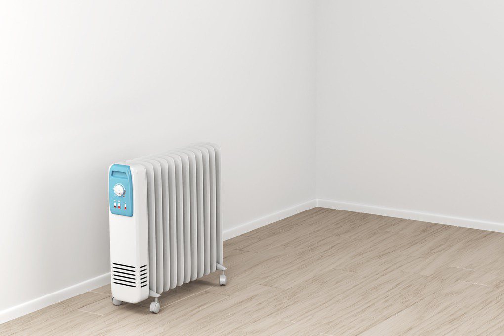 一名網友發文抱怨「葉片式電暖器不會溫暖，只會耗電」，不過多數人反而認為很好用。示...