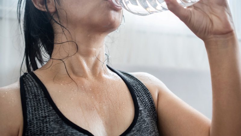 流汗量與訓練效果沒有直接相關，也不成正比，出汗原因與體重、環境、運動強度有關。