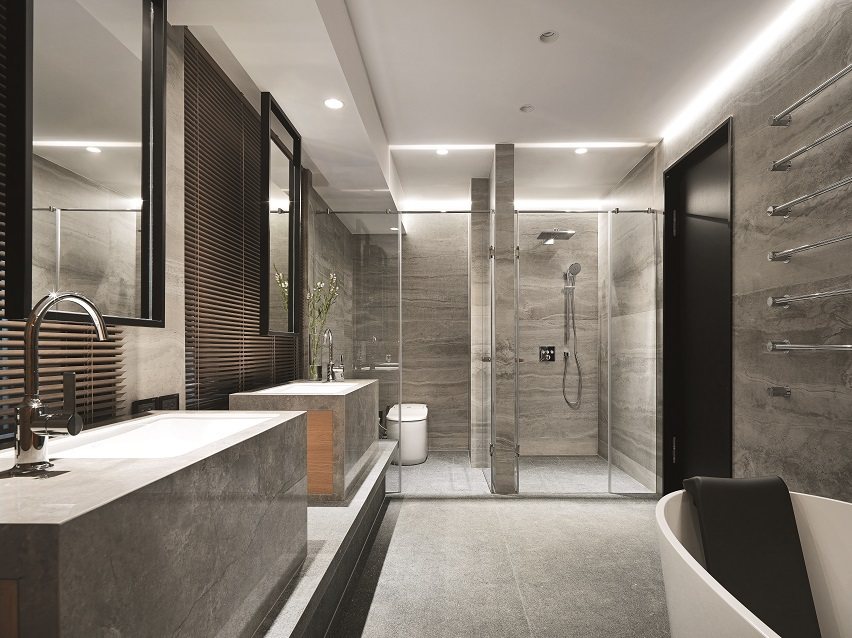 浴室媲美五星級酒店的精緻品質，著重採光，特意規劃兩座洗手台，兼顧美觀與實用機能。