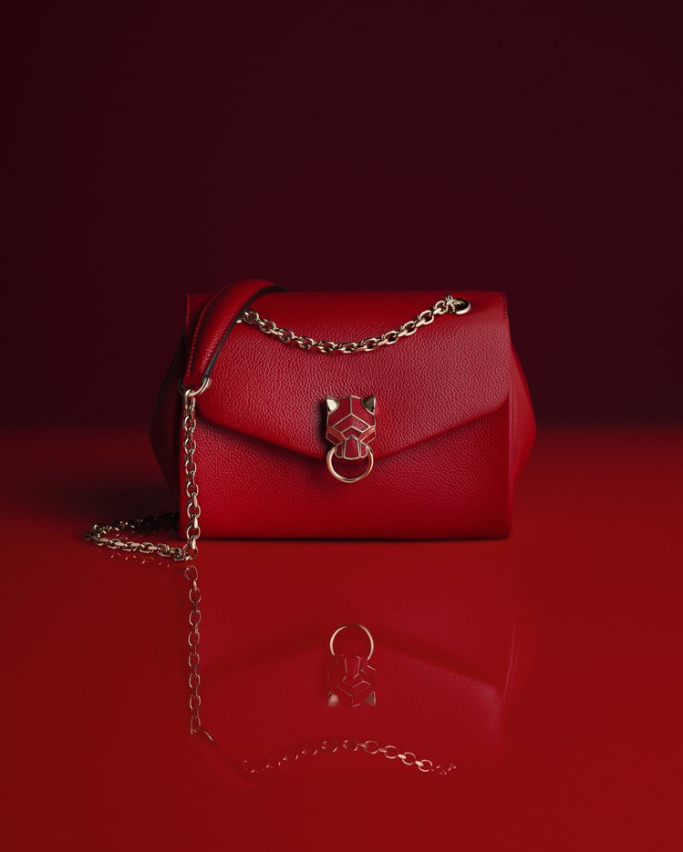 全新Panthère Graphique迷你款紅色鍊帶包，約90,500元。圖／...
