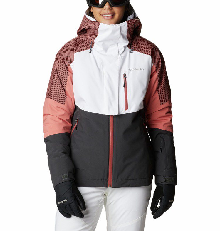 Columbia Snow Slab™BlackdOmni-Tech ™Jacket 極暖蓄熱Omni-Tech 防水連帽外套，10,800元。圖／Columbia提供