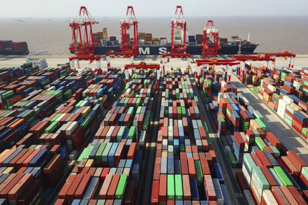儘管美國持續說服各國減少依賴中國大陸，但數據顯示，大陸與亞洲國家的貿易關係正在加深。（美聯社）