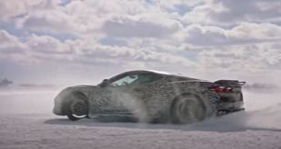 影／Chevrolet Corvette E-Ray油電魟魚居然能在雪地上飄移