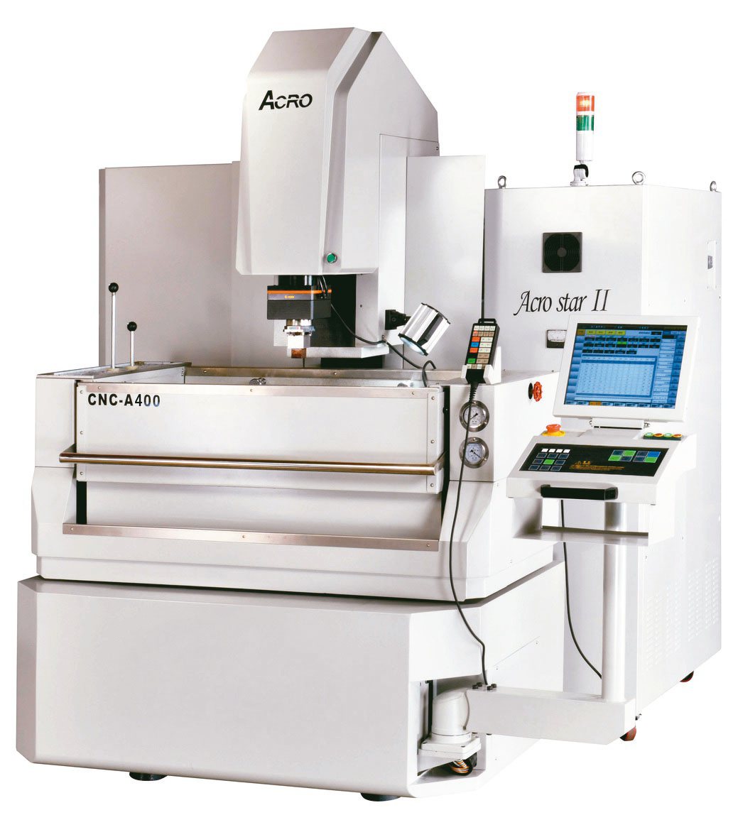 超微米機械開發成功CNC-A400放電加工機供應業界。超微米機械／提供