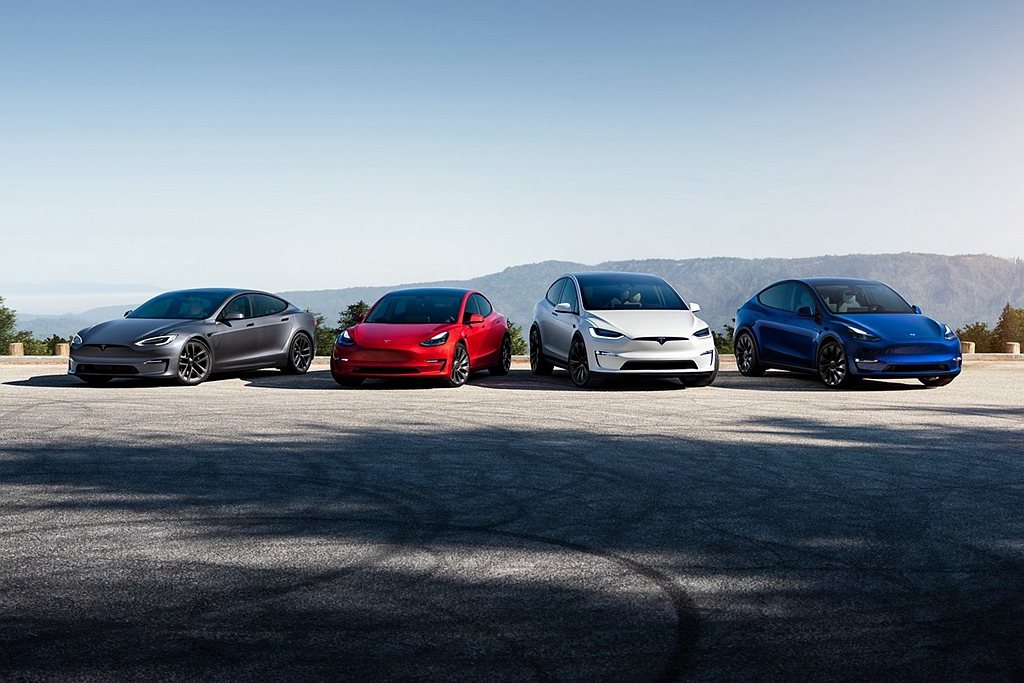 美國豪華電動車廠特斯拉去年在全球也創下最佳季度、總交付數新高紀錄。 圖／Tesla網頁擷取