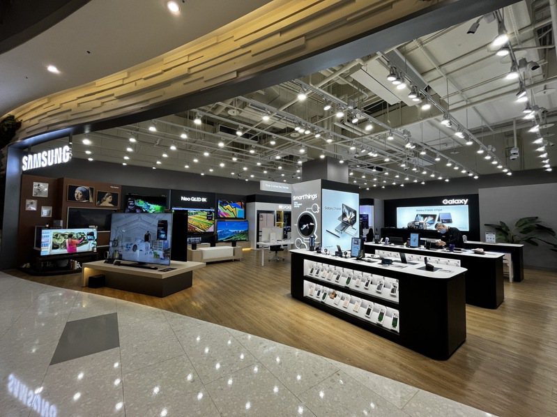 SAMSUNG全品體驗館新進駐大江購物中心。圖／大江購物中心提供