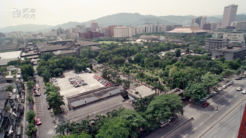 台北松山菸廠鳥瞰景。圖／聯合報系資料照（1989/07/25 許振輝攝影） 
