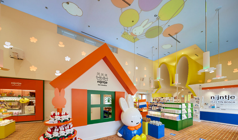 日本九州的豪斯登堡園區內，開設了世界最大規模的米菲兔商店。圖擷自豪斯登堡