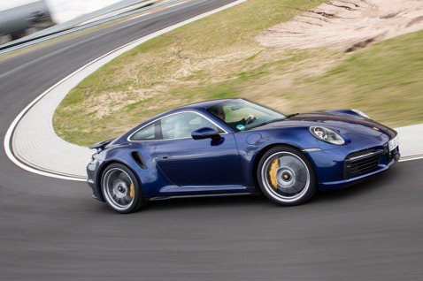 Porsche不會輕易放棄內燃機 非常運動化的911 Hybrid即將降臨！
