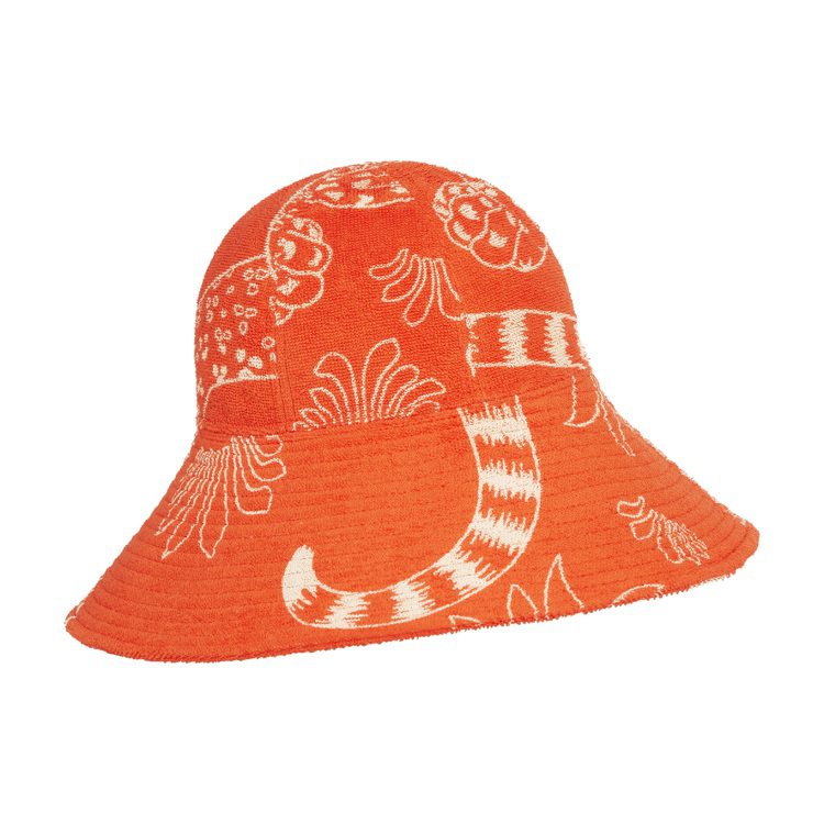 「拔染」手法製作的印花棉質毛巾布休閒帽，20,600元。圖／愛馬仕提供