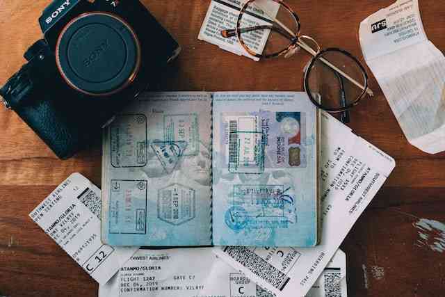 出國旅遊潮正夯 護照過期怎麼辦？網熱議6大護照辦理問題一次看。 圖片來源/unsplash