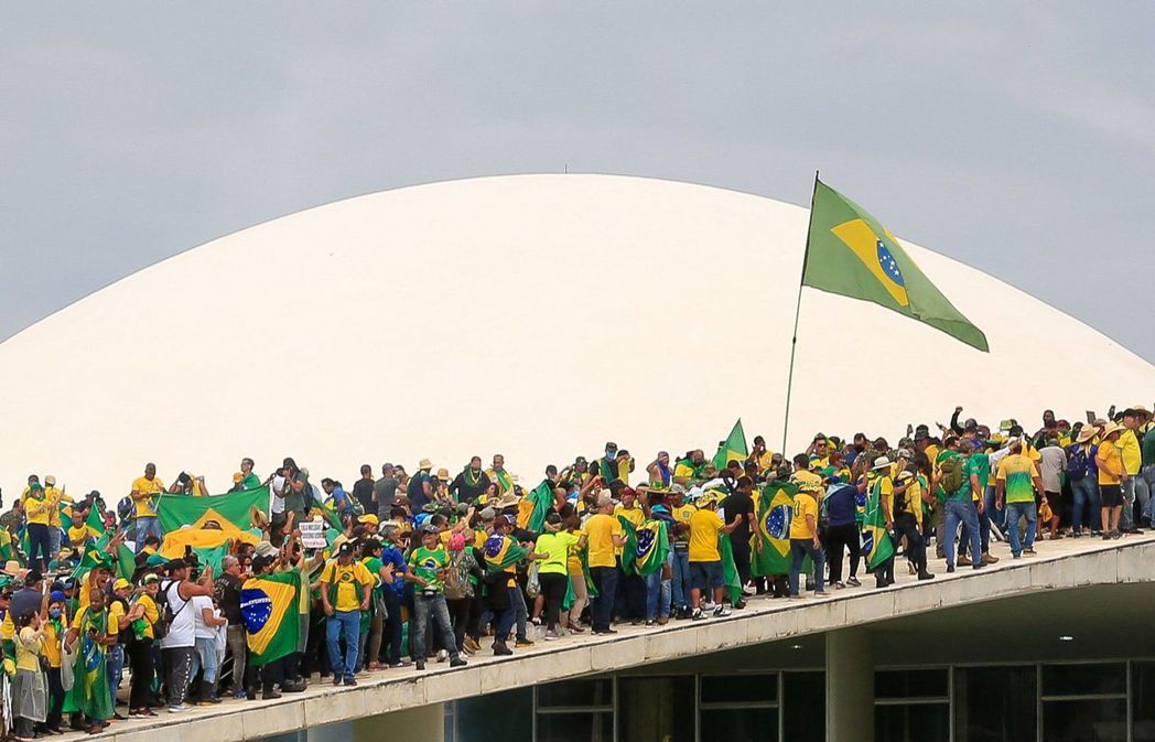 2023年1月8日，巴西前總統博索納羅的支持者闖入巴西國會。 圖／法新社