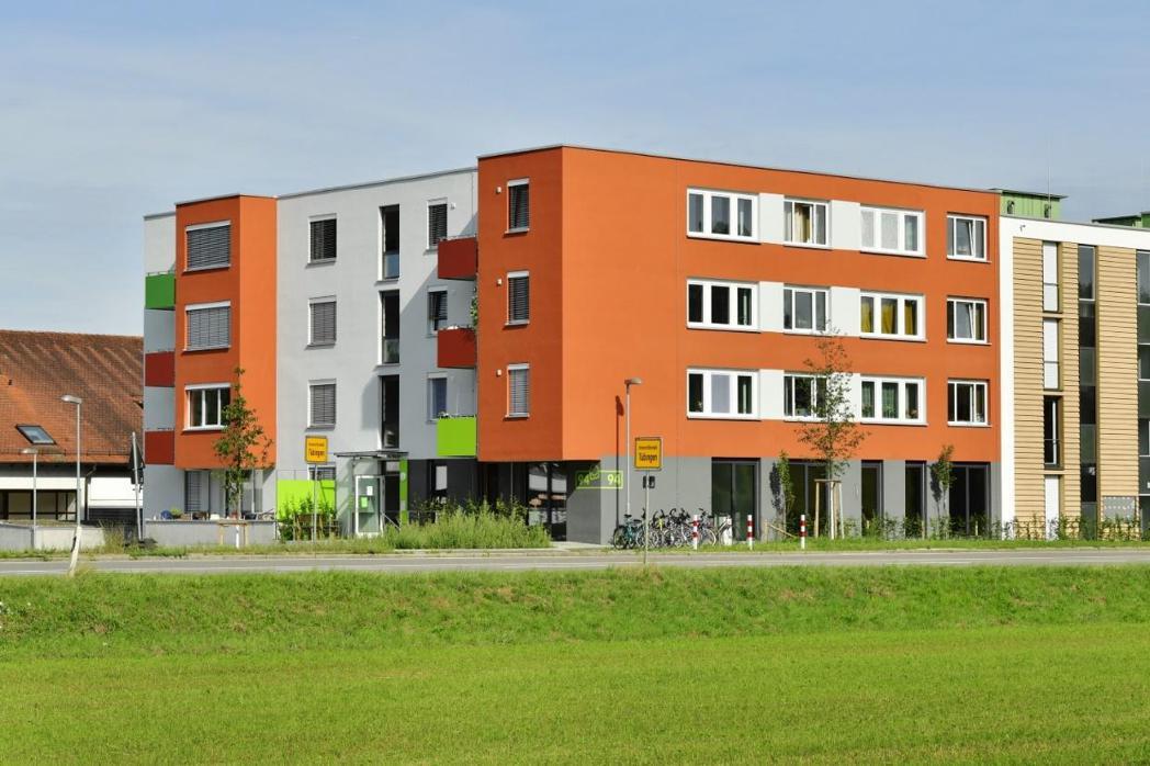 圖3：圖賓根的新鄰里（Neuen Nachbarn）集合住宅，採用設定地上權（60年）方式，由民間自組公司開發。詳細內容可參見OURs出版《互住時代》P192-199。
 圖／取自Architektenwerkgruppe網站