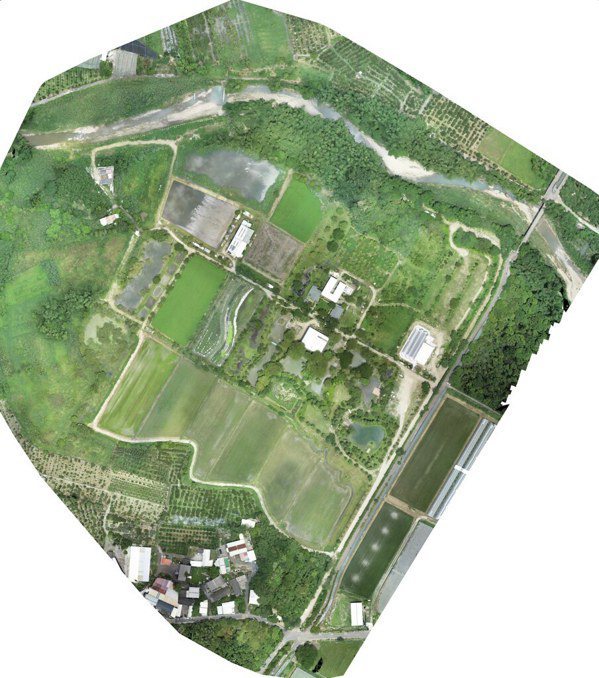 特生中心利用空拍機航拍產製慈心大自然莊園正射影像。 圖片來源：特生中心提供