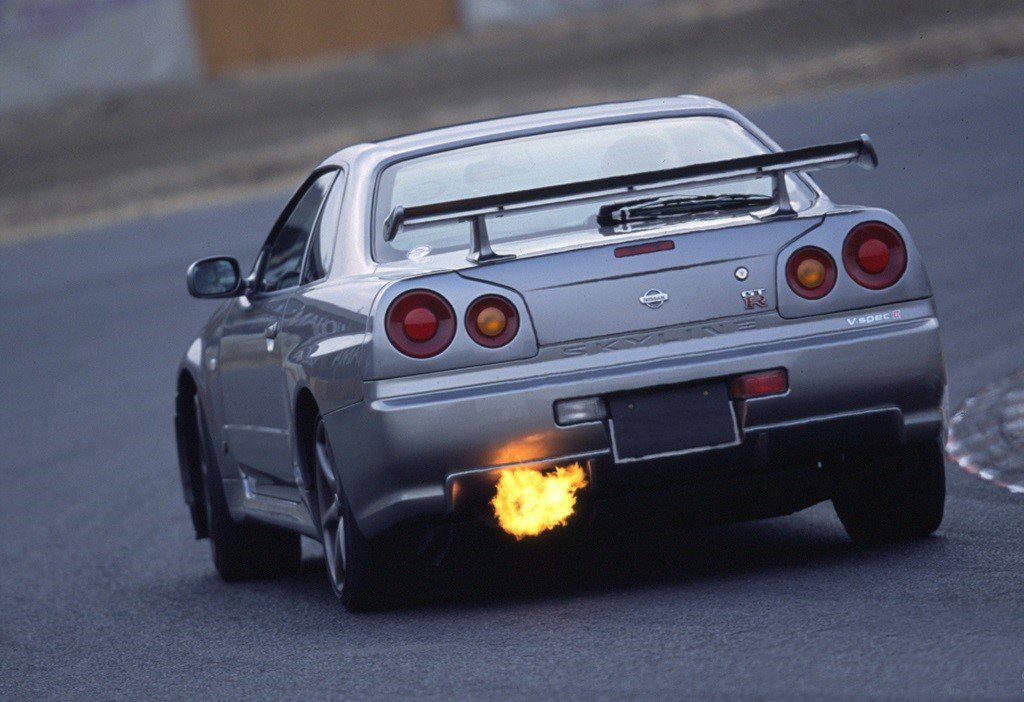 Nissan Skyline GT-R R34。 圖／摘自FavCar.com