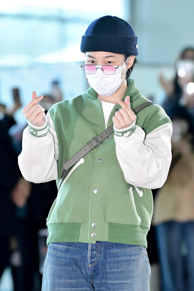 DIOR品牌大使、BTS防彈少年團成員JIMIN今晨穿DIOR現身首爾機場。圖／DIOR提供