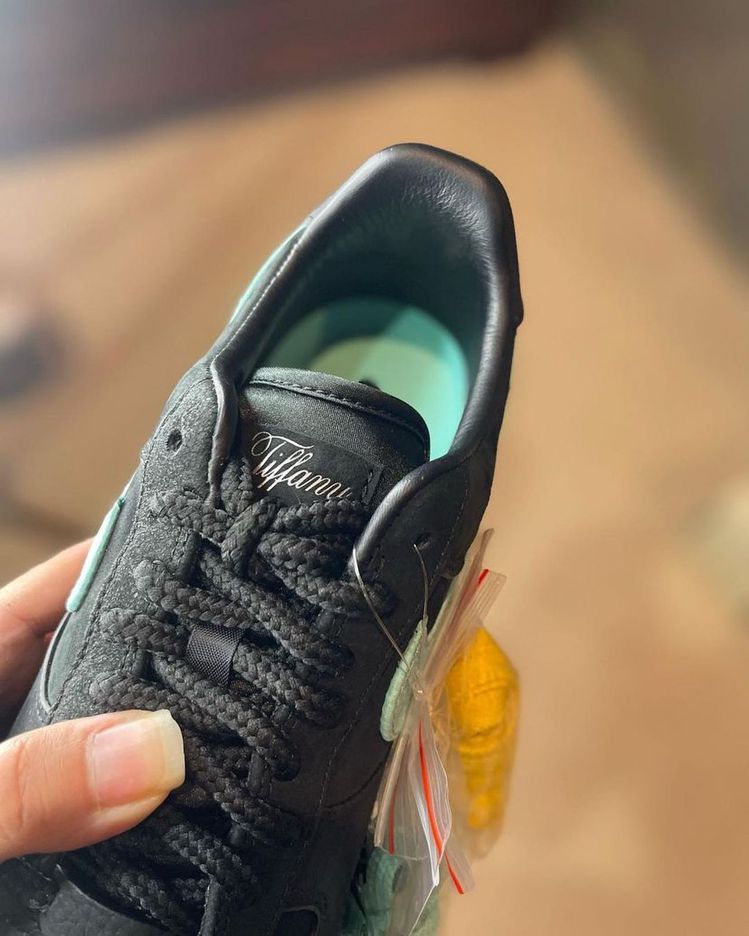 潮鞋交易商曝光Nike與Tiffany聯名Air Force 1 Low鞋的細節。圖／摘自instagram