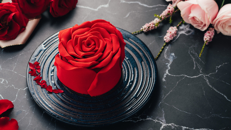 BAC擬真玫瑰花造型蛋糕「玫你不可」，造型吸睛。圖／BAC提供