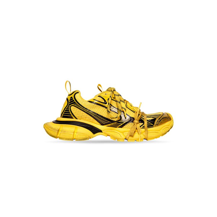 3XL Sneaker黃色款，34,650元。圖／Balenciaga提供