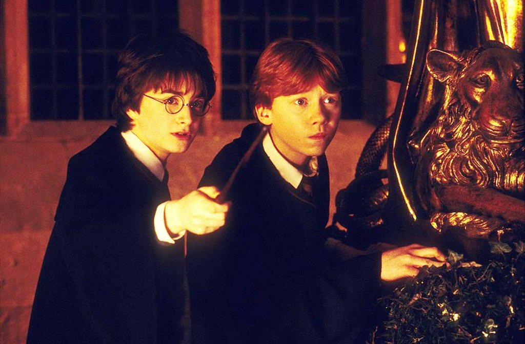 魯伯葛林特（右）從小就在「哈利波特」系列中擔任要角之一。圖／摘自imdb
