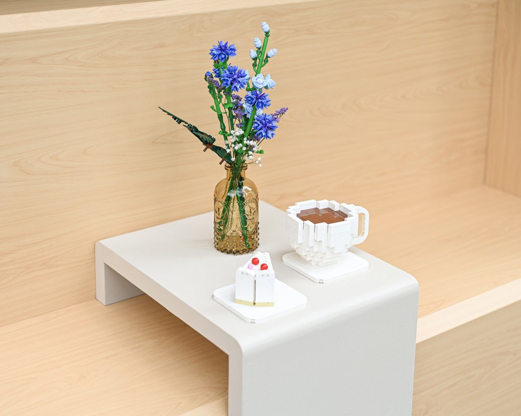 台灣樂高快閃玻璃咖啡屋LEGO Botanical Cafe以新品「野花花束」與...