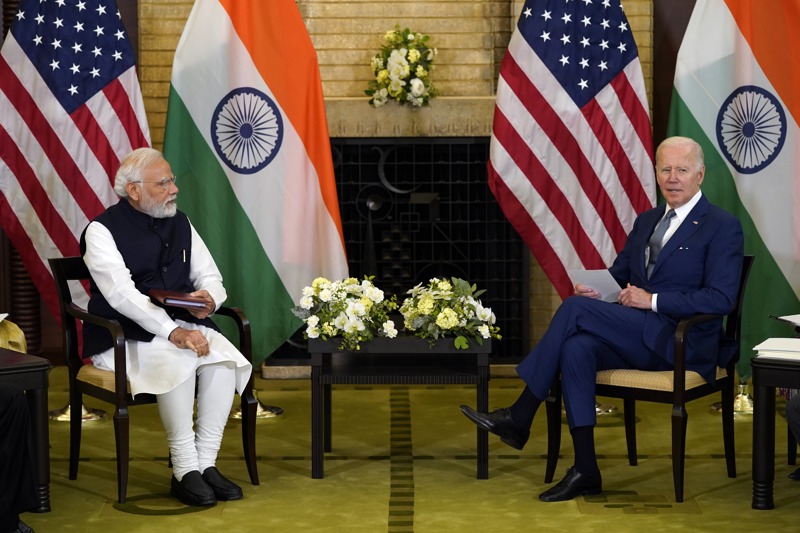美國總統拜登（右）去年5月與印度總理莫迪談定印美關鍵及新興技術倡議（如圖），今年1月31日正式啟動多項領域的合作。美聯社