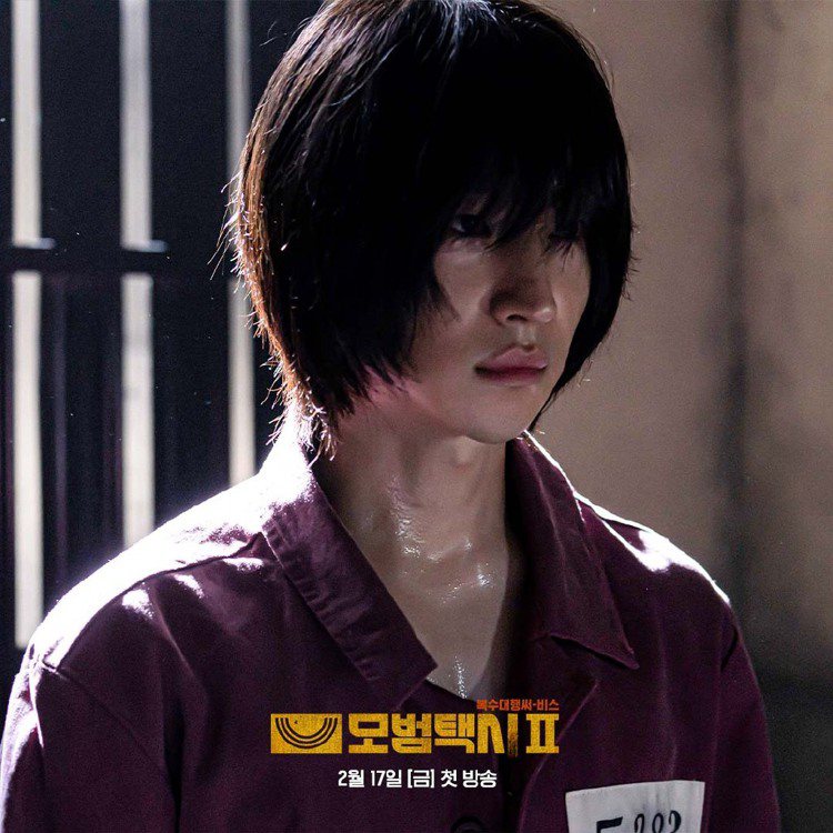 李帝勳在韓劇「模範計程車2」中鍛鍊肌肉，和先前斯文的形象相當不同。圖／摘自推特
