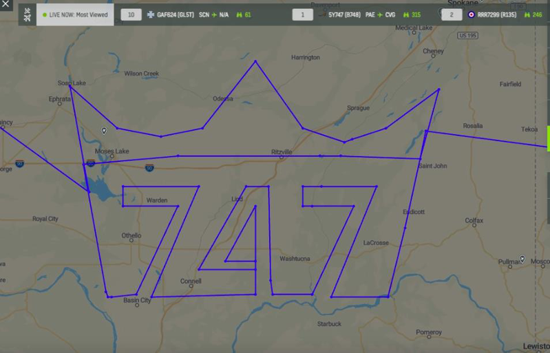 有「空中女王」之稱的波音747客機，31日交付給貨運業者亞特拉斯航空（Atlas Air）後正式停止，從此走入歷史，而機師也用飛行軌跡，在空中畫出數字747字樣，以表敬意。截自亞特拉斯航空航班即時追蹤網站
