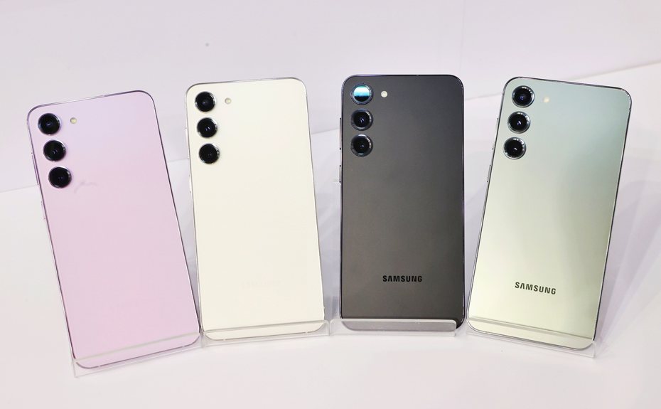 三星Galaxy S23旗艦系列手機正式上市，主打攝影及高速運算效能。記者曾原信／攝影