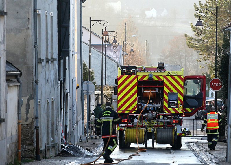 法國北部1棟房子今天傳出火警，造成1名母親及其7名2歲至14歲的子女喪生。 法新社
