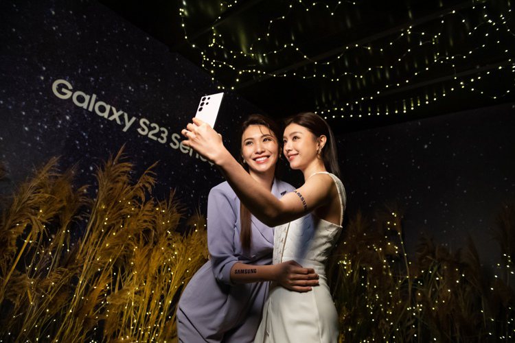 三星Galaxy S23旗艦系列在暗夜自拍、人像攝影及錄影上皆大幅躍進。圖／台灣...
