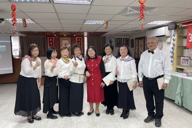 生長之家台北教化支部轄下設有「聖歌隊」，新春團拜特別為家人獻唱「親愛的神啊! 」...