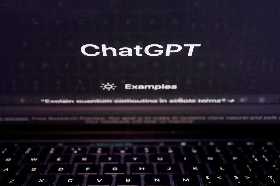 人工智慧公司OpenAI的聊天機器人「ChatGPT」掀起熱潮，大陸內部對此討論極多、關注度相當高。路透