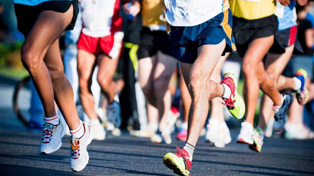 跑者要更注重賽前身體的調整恢復，才能跑出最佳狀態。圖片／Canva