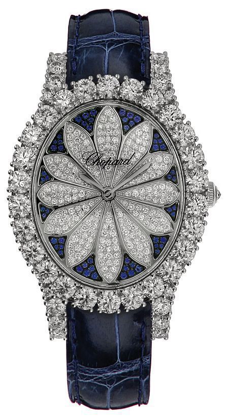 L'Heure du Diamant系列鑽表，符合倫理道德18K白金鑲嵌鑽石與藍寶石，180萬5,000元。圖／蕭邦提供