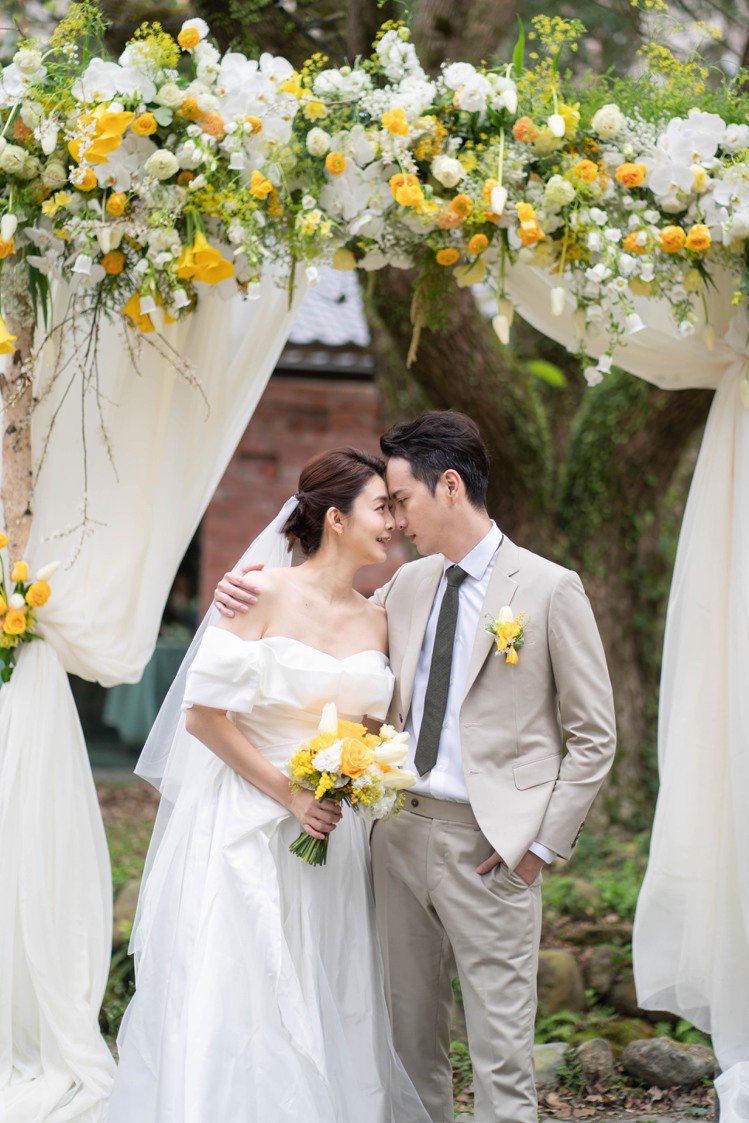 張捷(右)與夏如芝結婚3年終於舉辦婚禮。圖／汗土娛樂提供