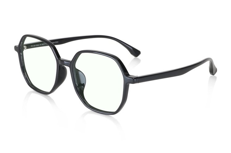 超輕Airframe濾藍光眼鏡，線上優惠價990元。圖／JINS提供