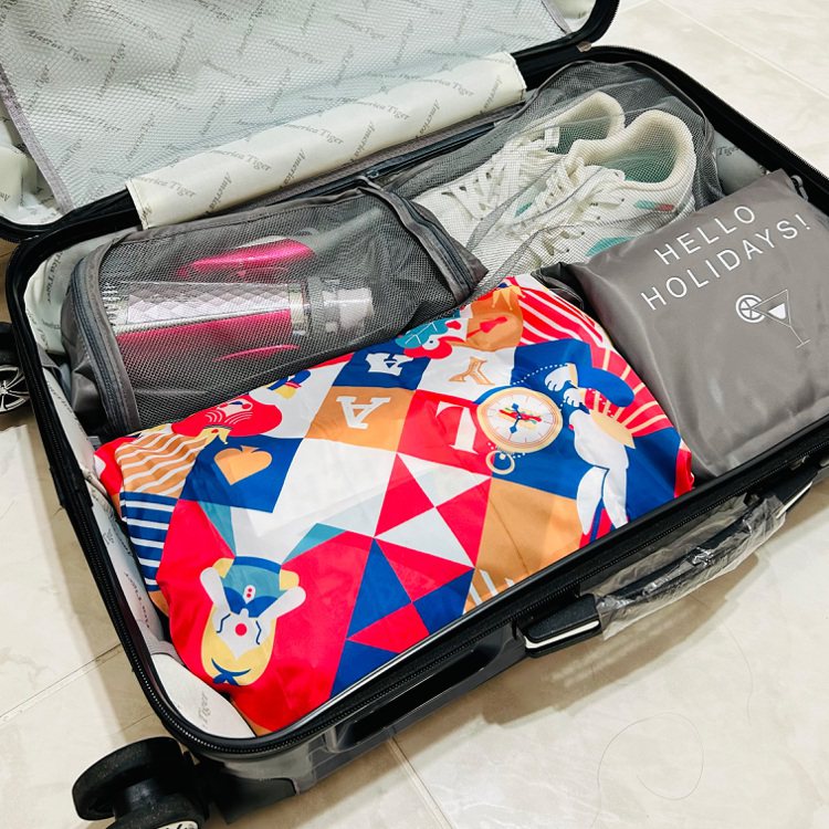 「旅行任你袋」可作為行李收納使用。圖／拉亞漢堡提供