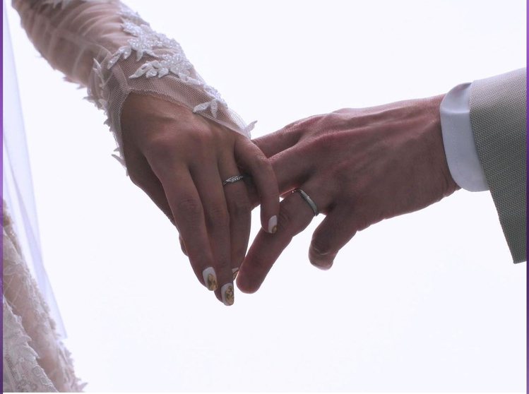 中島美嘉和馬谷勇宣布登記結婚。圖／摘自IG