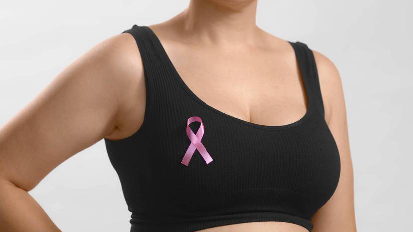 乳癌是國內婦女發生率第1位的癌症，每年新增約1萬4千多名病人，其中每4人約有1人...