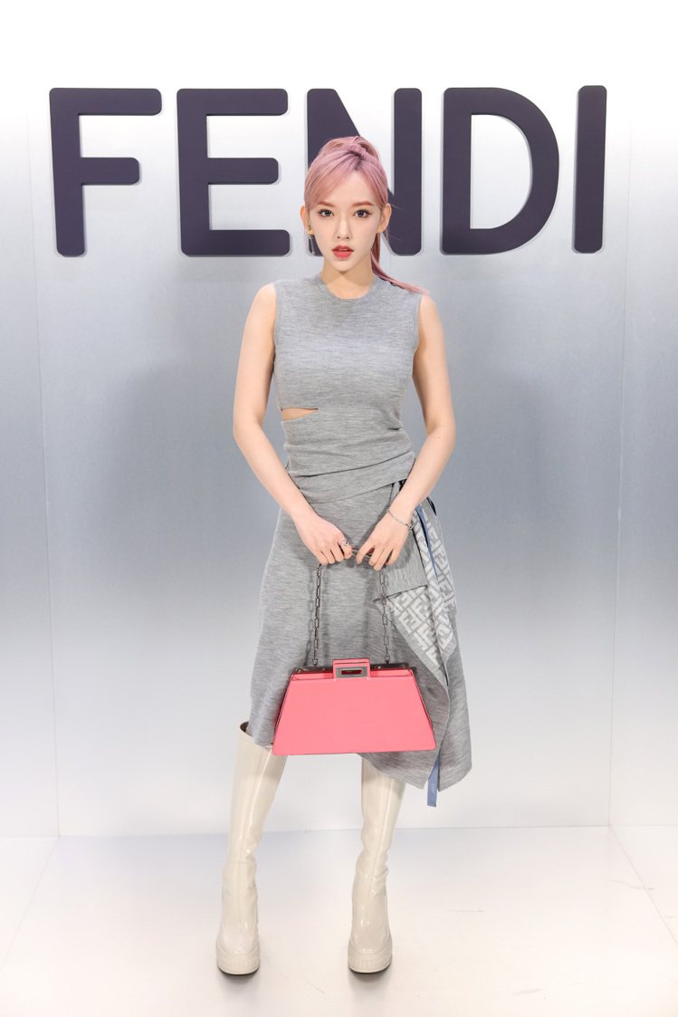 FENDI品牌摯友程瀟出席FENDI 2023秋冬米蘭女裝秀。圖／FENDI提供