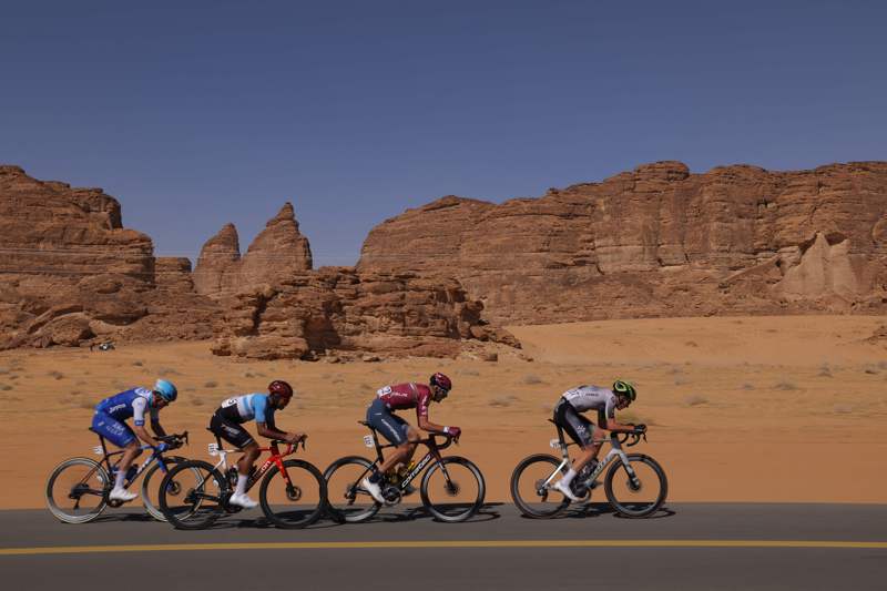 環沙賽是知名職業自行車比賽「UCI亞洲巡迴賽」賽事之一，開辦於2020年，為期5天，主要比賽場地位於沙國西北部古城歐拉。法新社