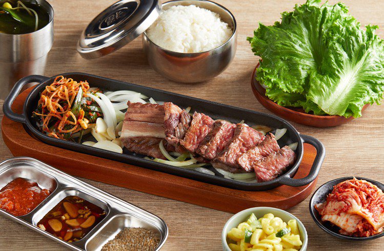 「八色烤肉mini」主打一個人也可以吃韓式烤肉。圖／巨城提供