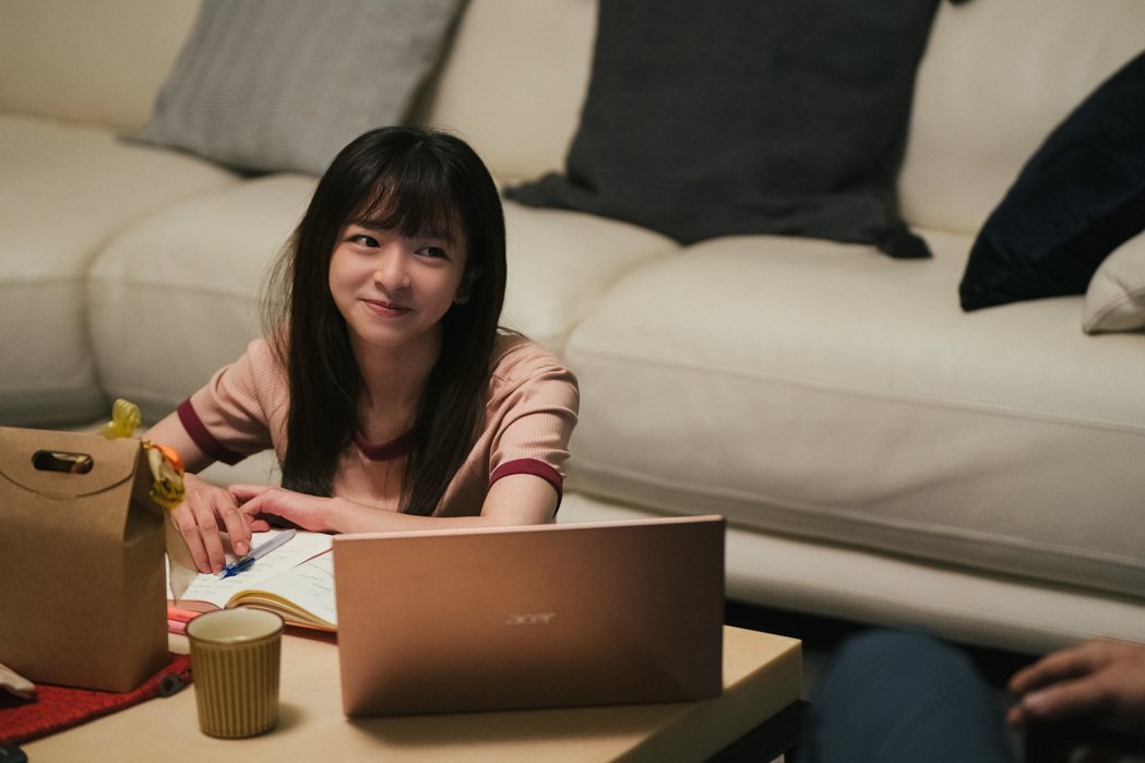 陳姸霏在「人選之人-造浪者」飾演戴立忍的女兒。圖／Netflix提供